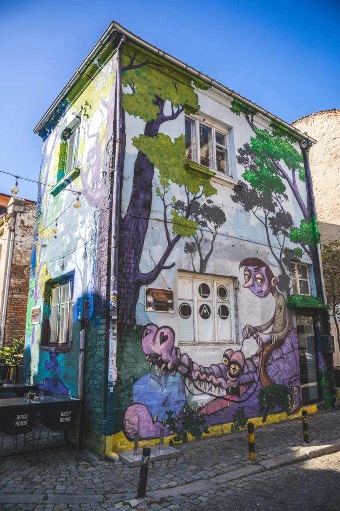 Jeden z wielu murali w dzielnicy Kapana, Płowdiw